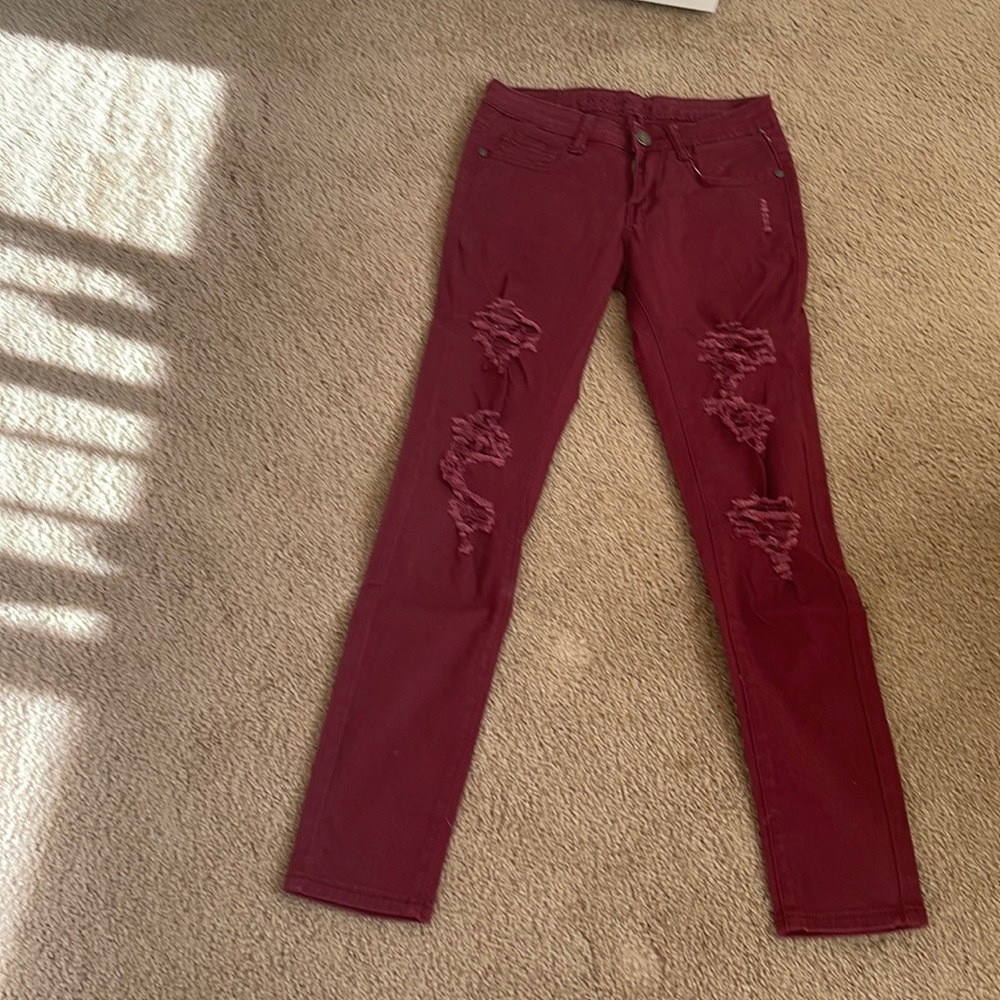Machine burgundy skinny jean distressed - size 26